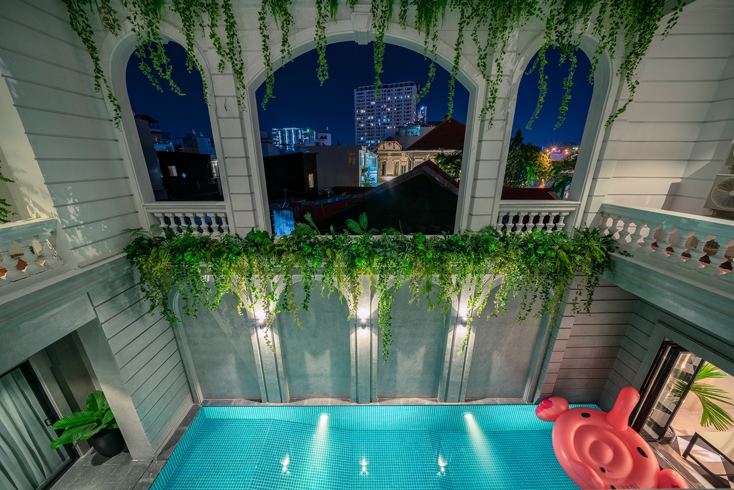 곽승엽 대표 운영 호텔 le Jardin Secret Saigon 루프탑 풀